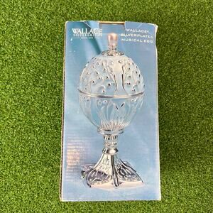 Wallace Silversmiths Silverplated Musical Egg Bunny Rabbits W078100 Boxed